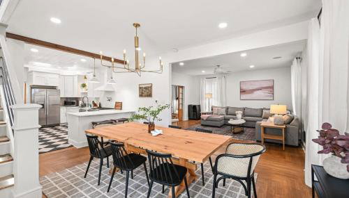 4BR for 10, Near Ark, High-Tech Kitchen, Parking! - Foto 2