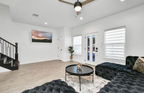 NEW! Grand Luxé Retreat - Modern Luxury - Free Parking - Near Med Center & NRG - Foto 27