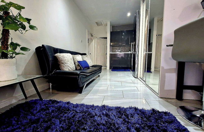 Seaside Escape - Sleeps 4 - Pets Ok - Free Parking - Photo 15