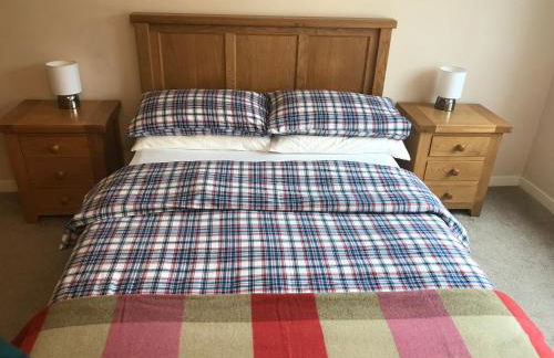 Borrodale, one bedroom apartment with balcony and loch view. - Photo 3