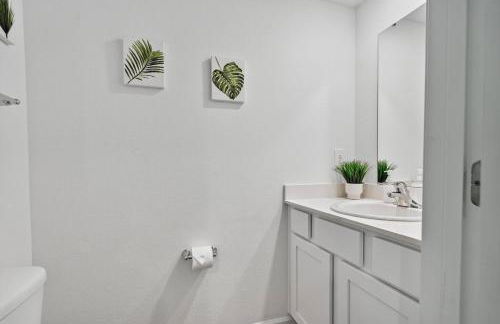 3BR Townhome/Close to Mayo and Beaches! - Photo 21