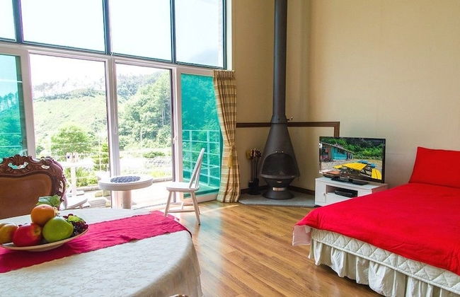 Sunny Junny Pension - Photo 2