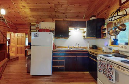 Hemlock Ridge Retreat - Photo 9