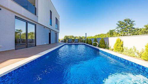 Villa Pinus - Private Pool, Jacuzzi, Game Room - Foto 1