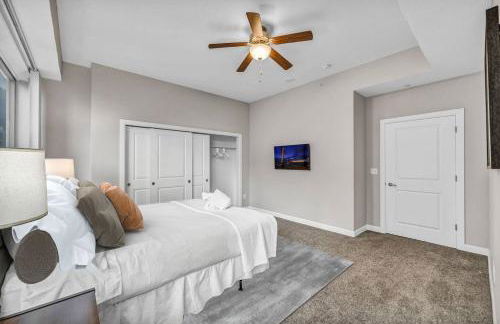 SkyTower 2BD | Parking Available | Downtown - Photo 32