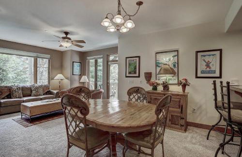 2Br- Arrowhead Village- Great Location And Gorgeous Condo Condo - Foto 6