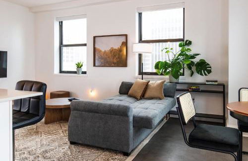 Luxury Downtown Apt with Parking, Gym, and Lap Pool - Foto 14