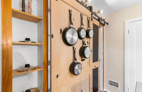 Tropical Oasis Located Near Lake With Pool and Hot Tub - Foto 15