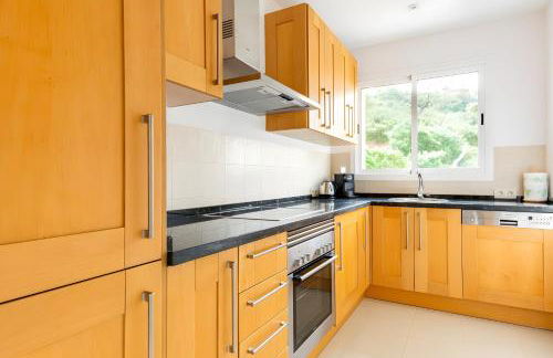 Luxury & Sunny Apartment with Breathtaking View in Marbella East - Foto 3