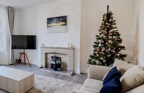 Elegant Garden Apartment, Private Parking & EV Charger, Walk to Town - Foto 52