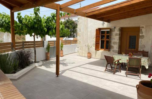 Avli House Vori - Photo 35