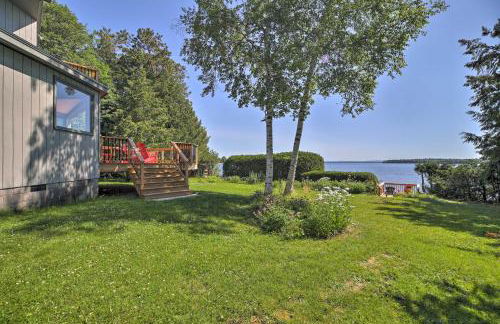 Family Lakehouse with Deck and Beach on Lake Champlain - Foto 27