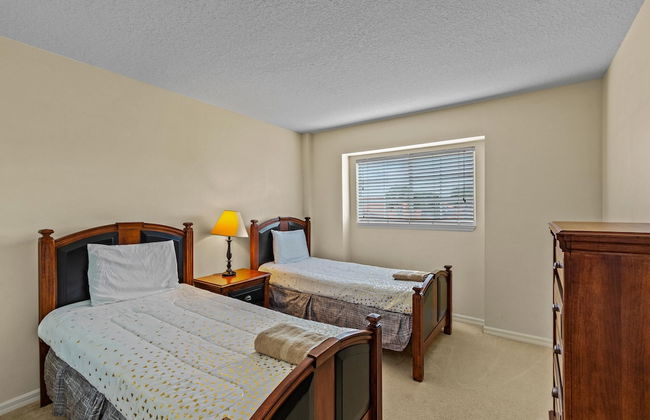 Family Ready in Gated Community Near Attractions - Foto 11