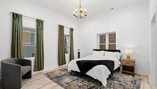 Chic Loft near United Center, UIC/IMD & Downtown - Foto 3, furniture, wardrobe