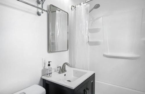 Waterfront Pickleball Court Wurstfest Stay - Foto 18