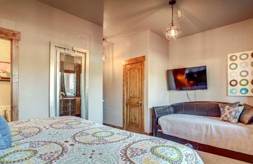 Ski, Hike and Relax Eden Condo with Hot Tub Access - Photo 13