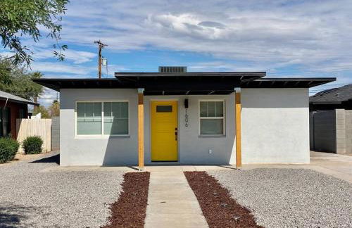 Uniquely remodeled historical district home - Foto 39