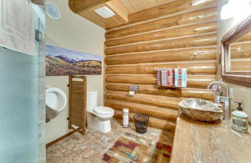 Secluded Angel Fire Retreat Deck and Stunning View! - Foto 20