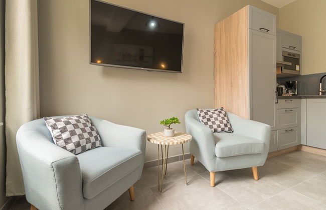 Luxurious Suites Elegance - Photo 52