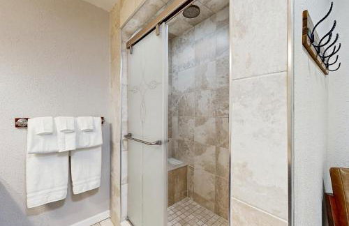 Campbell Lake Escape - Photo 15