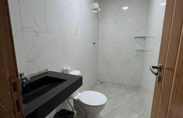 Casa 4 quartos, piscina privativa, 3 suíte geradeila smart tv ar-condicionado - Foto 2