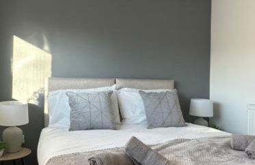 Comfy 1 BR Apartment - Sleeps 2 with Free Parking! - Foto 1