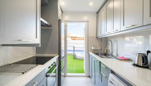 Luxury Villa - Large Private Pool - Cabo Roig Strip - Foto 1, dishwasher, pet friendly, toaster