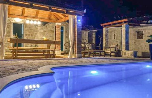 1 Bedroom Stunning Home In Postira - Photo 10