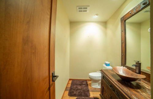 Plush Mammoth Condo w Balcony Views - Foto 11