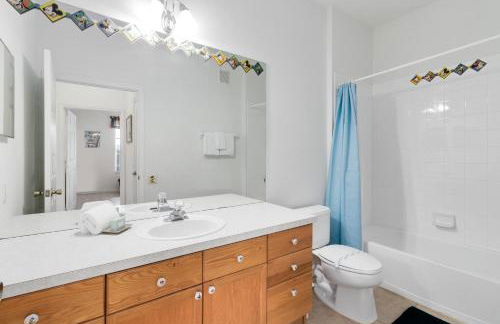 Amazing Resort 2 bed Condo Close to Disney - Foto 20