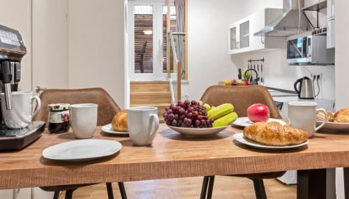 Altstadt - Exklusive 3-Zi-Wohnung für 6 Personen mit 90 qm, großer Dachterrasse, Parkplatz, WLAN - Foto 4