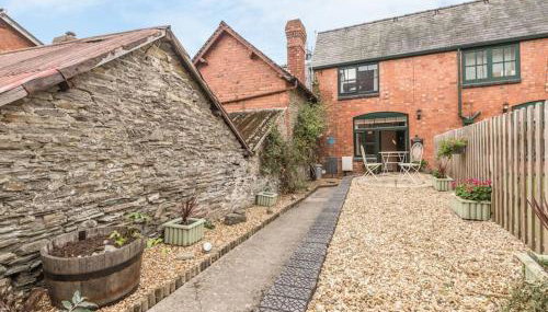 Stable Cottage, Bishops Castle - Photo 2