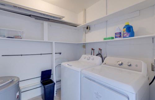 Hot Tub and Courtyard Access! North Palm Beach Home - Foto 23