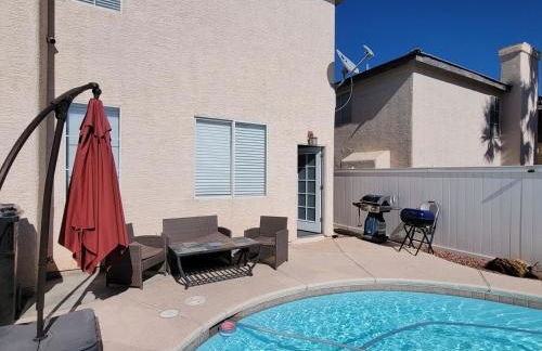 2BD Modern House with heated pool in North Vegas - Foto 20