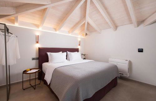 Reveli Suites - Photo 31