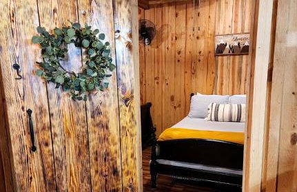 Unique Country Cabin Meets Farmhouse Modern!!! - Foto 22