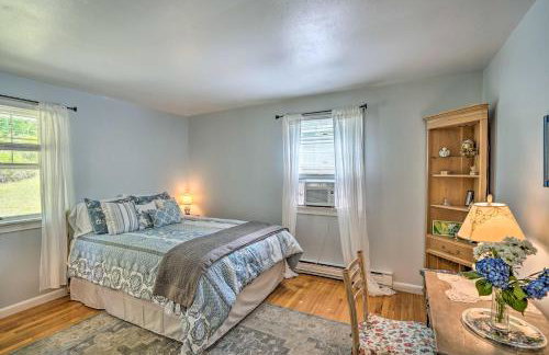 Stockbridge Home Walk to Town Beach! - Foto 13