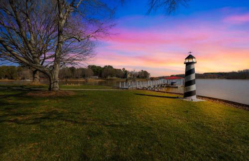 300 Degree Views, NEW HotTub, Firepit, Lighthouse - Foto 29
