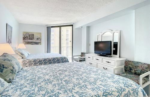 Ocean View with a beachfront pool at Ocean Trillium Condo ~ 402 - Foto 4