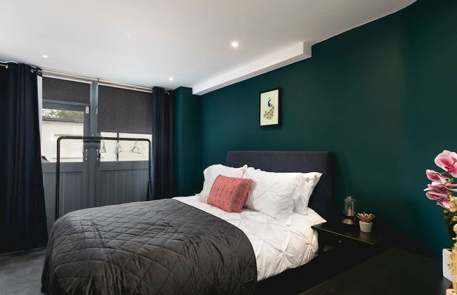 Bright Spacious Condo Free Parking 5min to Beach - Foto 2