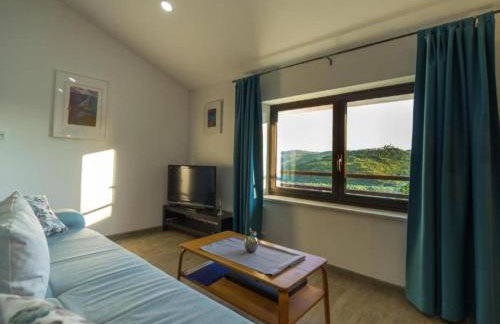 Two Bedroom Apartment with Terrace - Foto 3