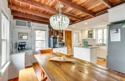 Dreamy Waterfront Westbrook Home on Private Beach - Foto 9