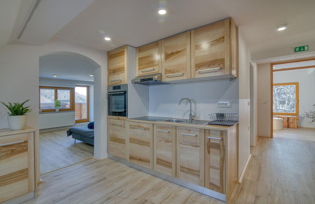 Farmhouse Raspberry Pool Wellness - Photo 26