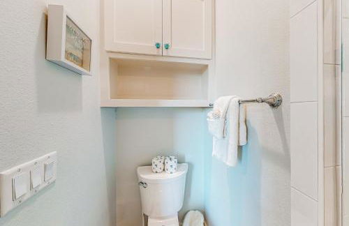 Stunning Beachfront Cargo Lift Sleeps 14 - Foto 24