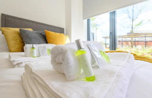 City Centre Deluxe with amazing Garden Terrace - Pass the Keys - Foto 14