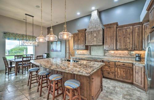 Pool and Spa! Phoenix Mansion Near Spring Training - Foto 8