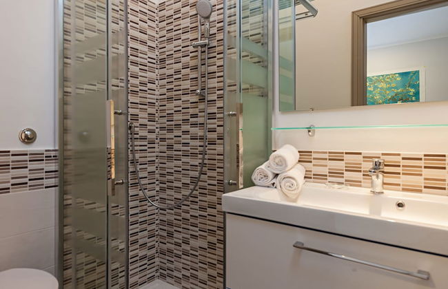 Bright Rooftop by Napoliapartments - Foto 15