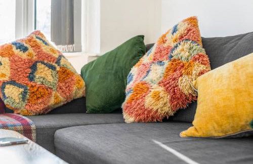 #82 Stylish Shirley Home - Sleeps 8 - NEC Solihull BHX - " Perfect for Contractors and Families - Free Parking" - Foto 38