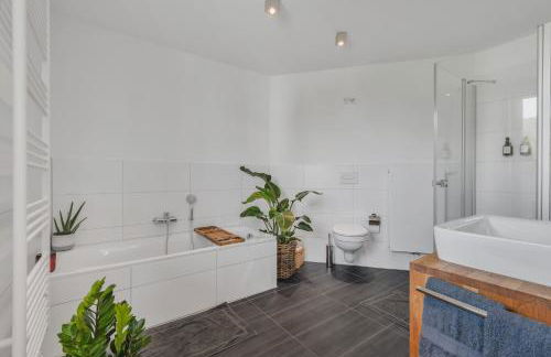 Novita FeWo 1 - Balkon - kostenloser Parkplatz - zentral - Foto 29