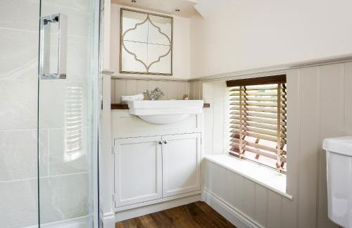 Garden Cottage - Photo 9